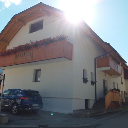 Apartmaji Luka Apartment Ratece ภายนอก รูปภาพ